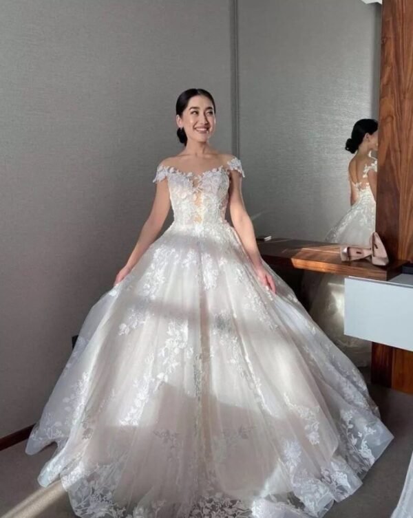 Wedding Dress AVRORA - Image 3