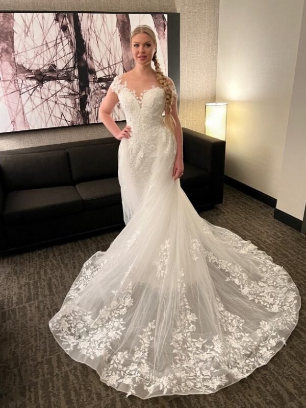 Wedding Dress DIORA
