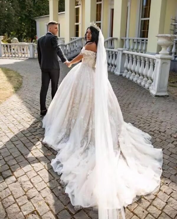 Wedding Dress EVELIN - Image 8