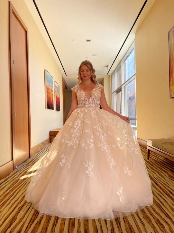 Wedding Dress KAPRIZ - Image 5