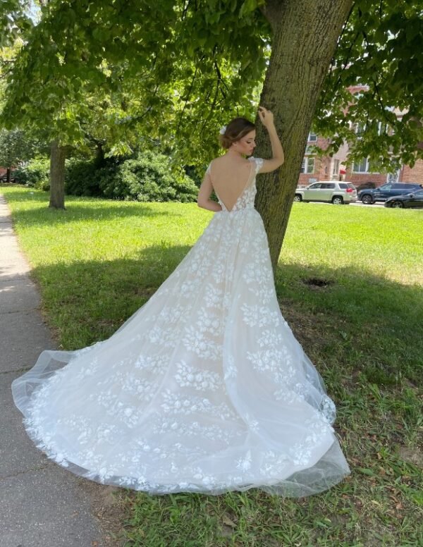 Wedding Dress KAPRIZ - Image 8