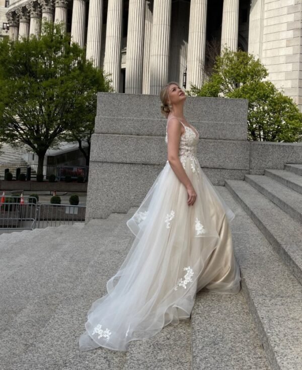 Wedding Dress LAYLA A-Line - Image 4