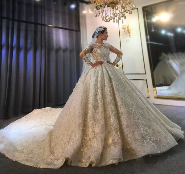 LUXURY Wedding Dress SULTAN Dubai - Image 2