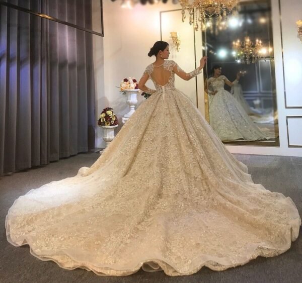 LUXURY Wedding Dress SULTAN Dubai - Image 5