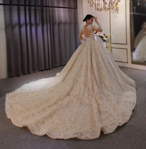 LUXURY Wedding Dress SULTAN Dubai - Image 6